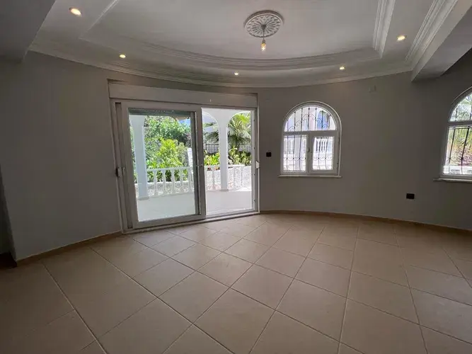 Image No.6-3 Bed Villa for sale