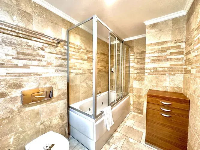 Image No.16-2 Bed Apartment for sale