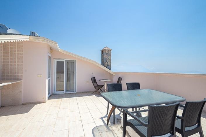 Image No.19-3 Bed Semi-Detached for sale