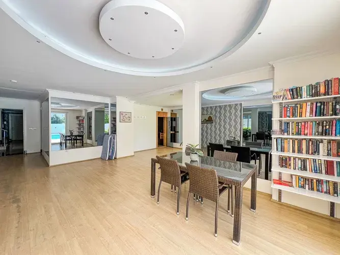 Image No.13-2 Bed Apartment for sale