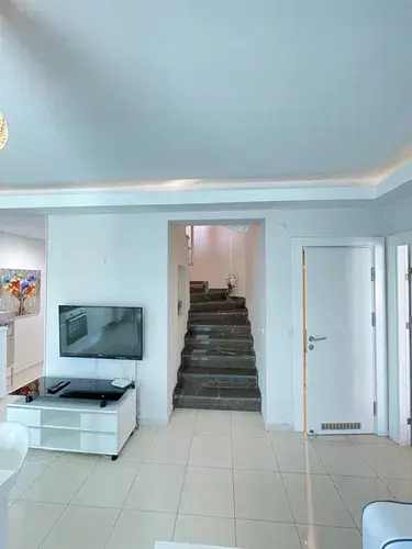 Image No.8-3 Bed Apartment for sale