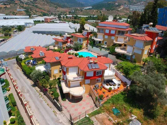 Image No.1-4 Bed Villa for sale