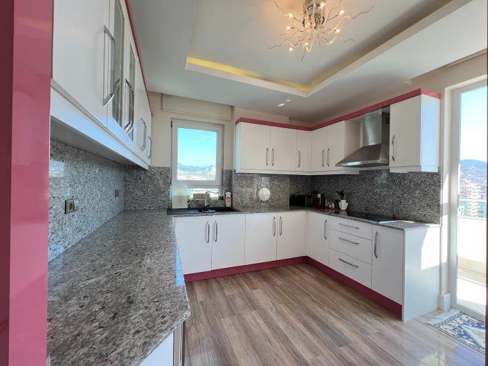 Image No.3-3 Bed Apartment for sale