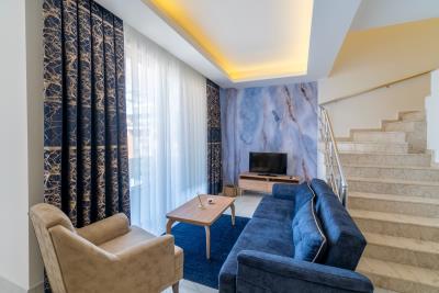 3e811818-7916-4c7d-9fca-81b0a3067225