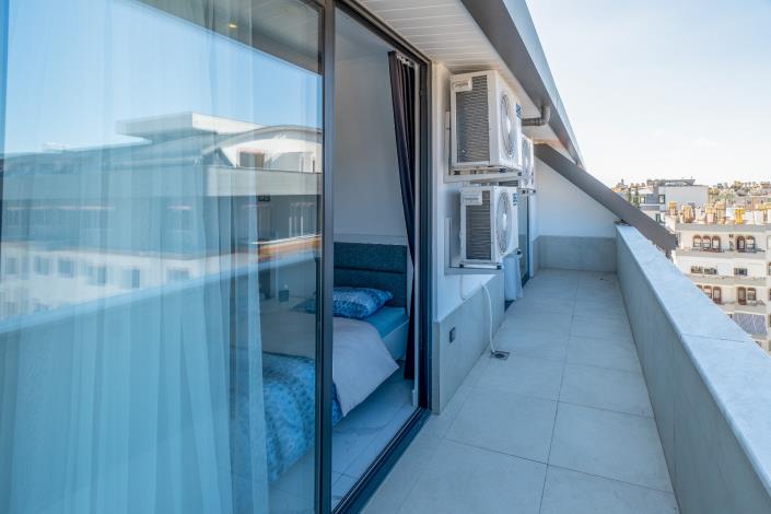 Image No.9-2 Bed Apartment for sale