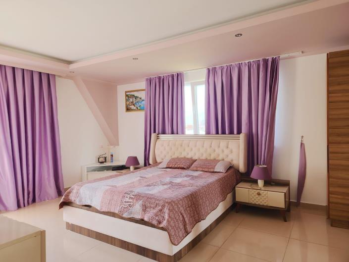 Image No.5-3 Bed Apartment for sale