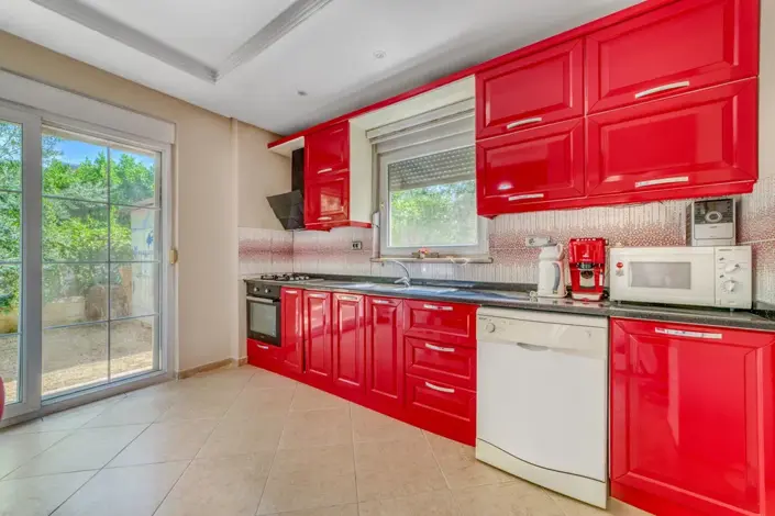 Image No.3-4 Bed Villa for sale