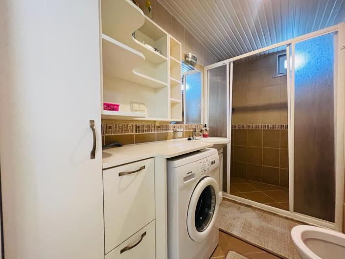 Image No.11-1 Bed Apartment for sale