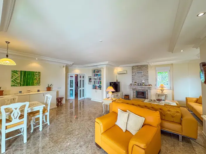 Image No.6-4 Bed Villa for sale