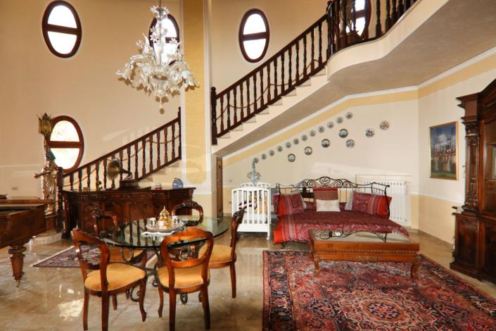 Image No.15-4 Bed Villa for sale