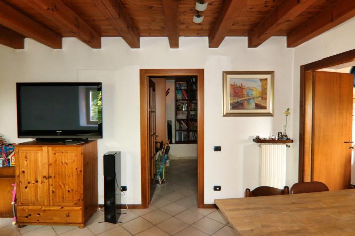 Image No.10-5 Bed Country House for sale