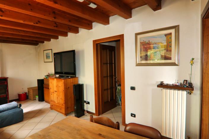 Image No.9-5 Bed Country House for sale