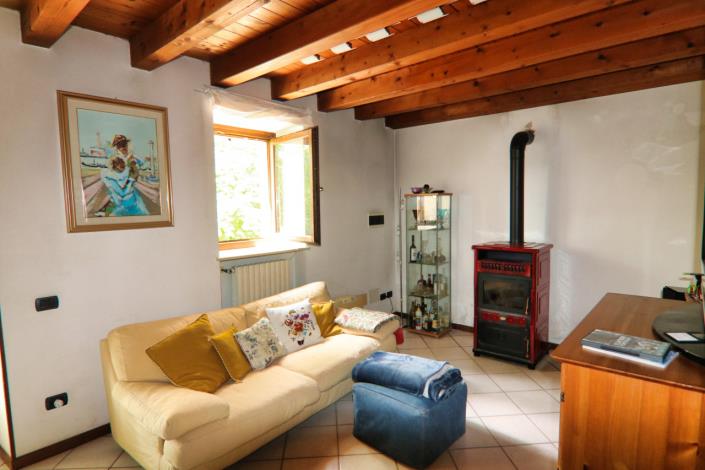 Image No.14-5 Bed Country House for sale