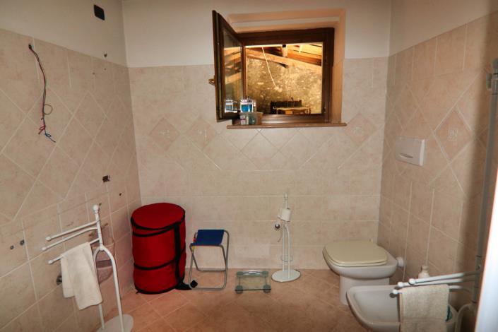 Image No.52-5 Bed Country House for sale