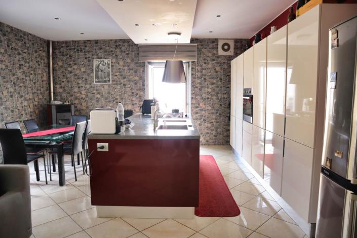 Image No.19-3 Bed Apartment for sale