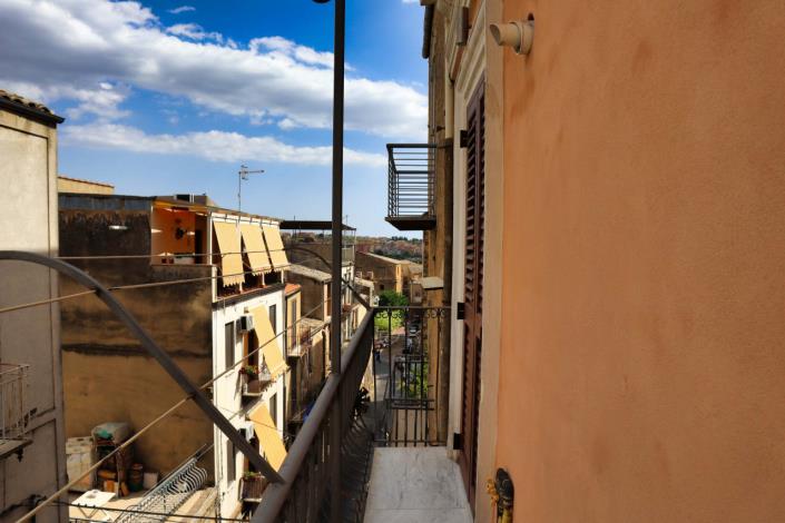 Image No.32-3 Bed Apartment for sale