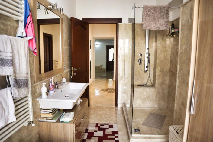 Image No.33-3 Bed Apartment for sale