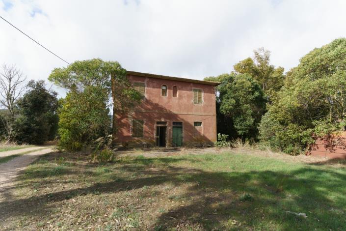 Image No.10-3 Bed Country House for sale