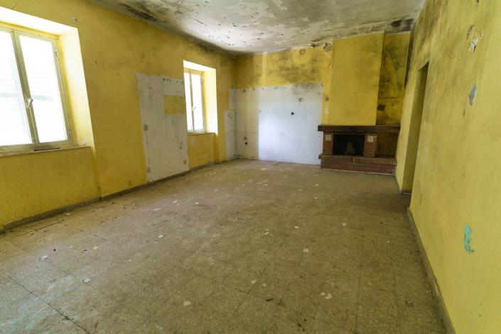 Image No.29-3 Bed Country House for sale