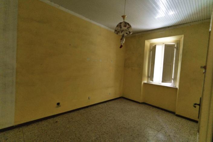 Image No.36-3 Bed Country House for sale