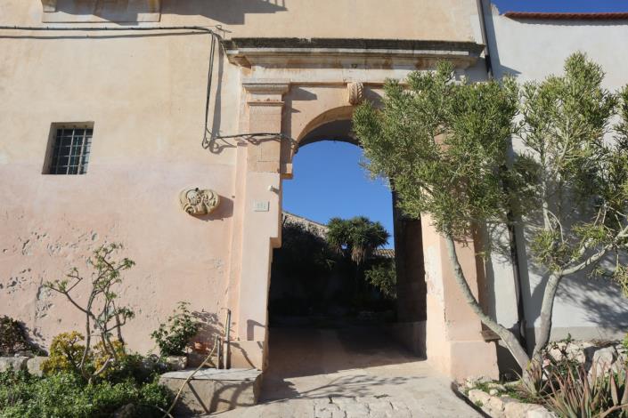 Image No.19-7 Bed Country House for sale