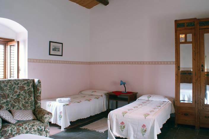 Image No.30-7 Bed Country House for sale