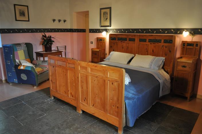 Image No.57-7 Bed Country House for sale