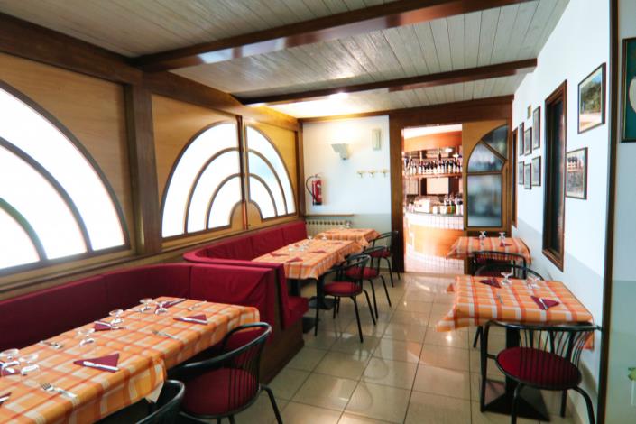 Image No.21-9 Bed Property for sale