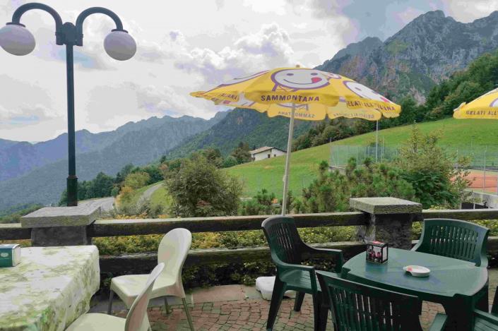 Image No.28-9 Bed Property for sale