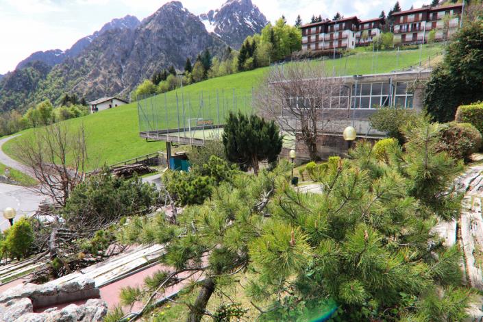 Image No.31-9 Bed Property for sale