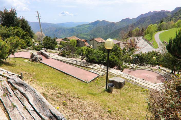 Image No.38-9 Bed Property for sale