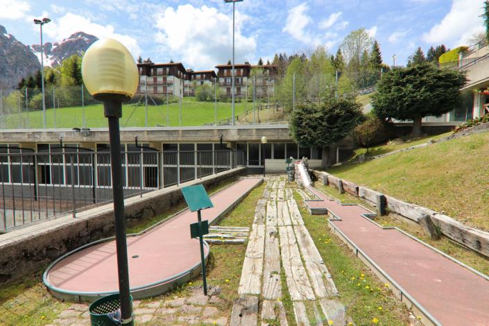 Image No.40-9 Bed Property for sale