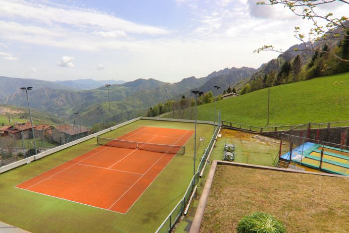 Image No.43-9 Bed Property for sale