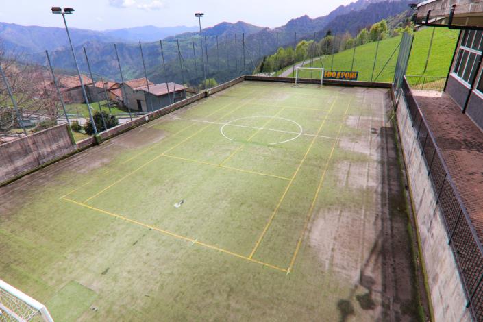 Image No.51-9 Bed Property for sale