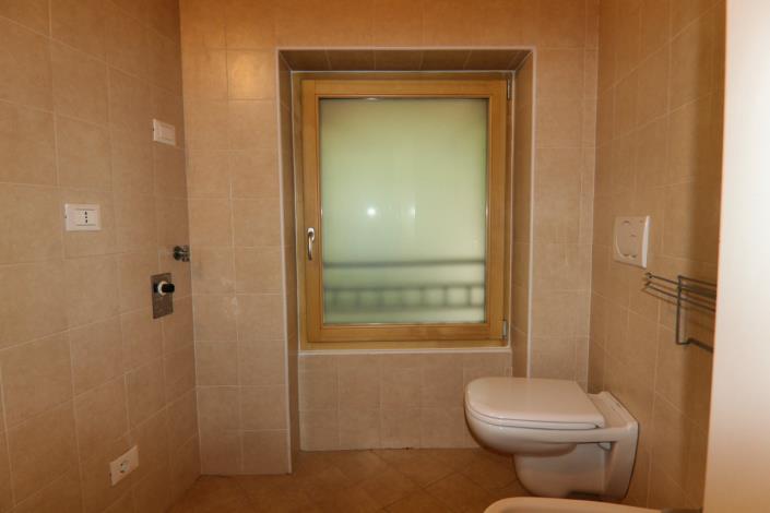 Image No.45-2 Bed Apartment for sale