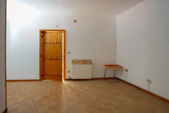 Image No.18-2 Bed Apartment for sale