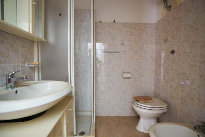 Image No.24-2 Bed Apartment for sale