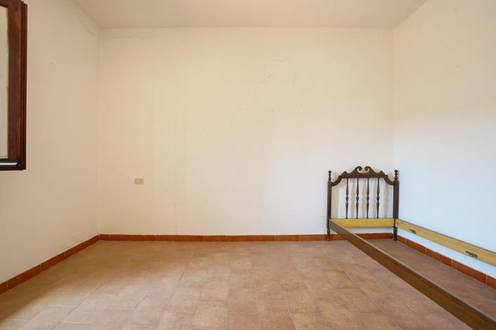 Image No.32-2 Bed Apartment for sale