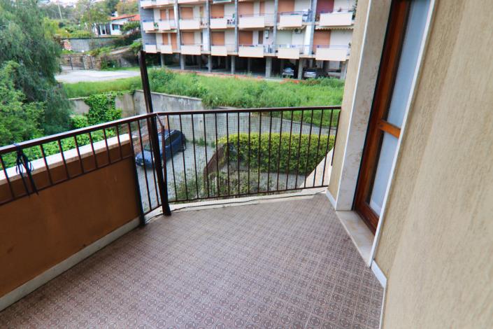 Image No.25-1 Bed Apartment for sale