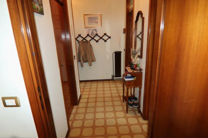 Image No.30-1 Bed Apartment for sale