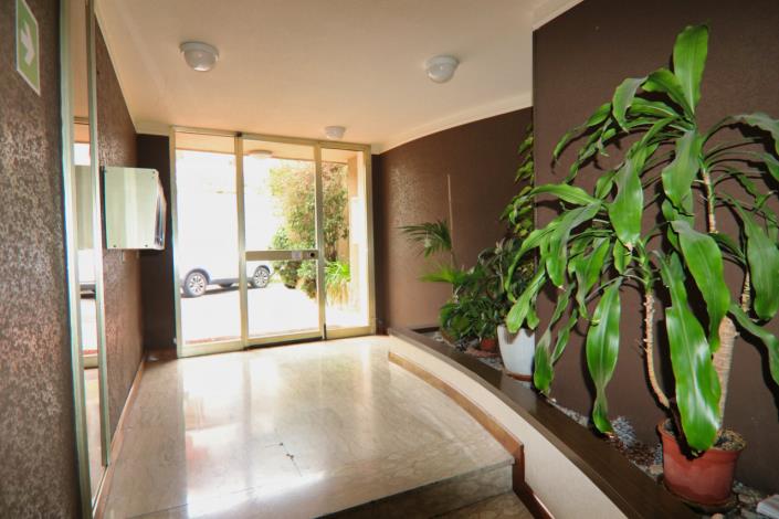 Image No.49-1 Bed Apartment for sale