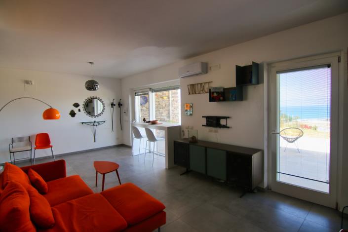 Image No.28-2 Bed Townhouse for sale