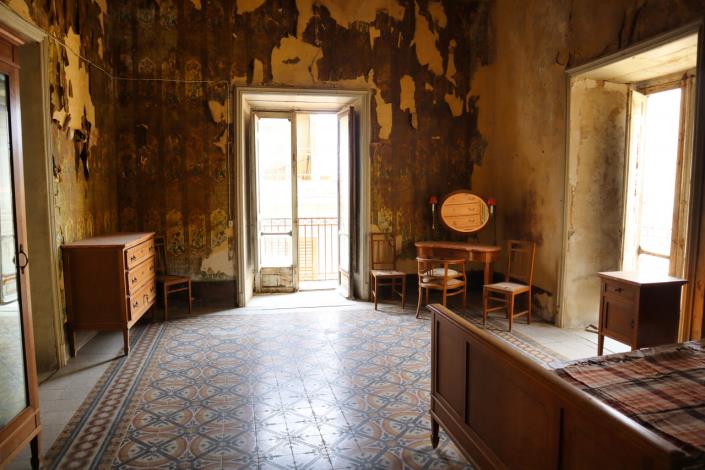 Image No.31-5 Bed Property for sale