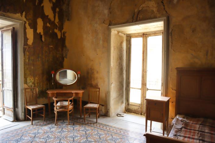 Image No.32-5 Bed Property for sale