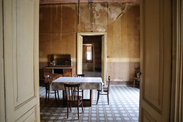 Image No.44-5 Bed Property for sale