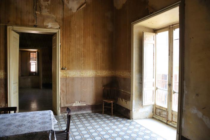 Image No.47-5 Bed Property for sale