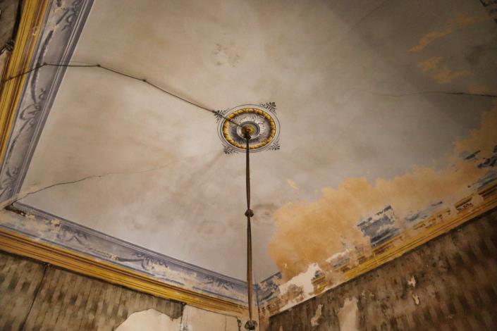 Image No.56-5 Bed Property for sale