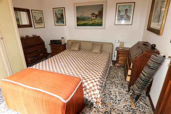 Image No.22-2 Bed Apartment for sale