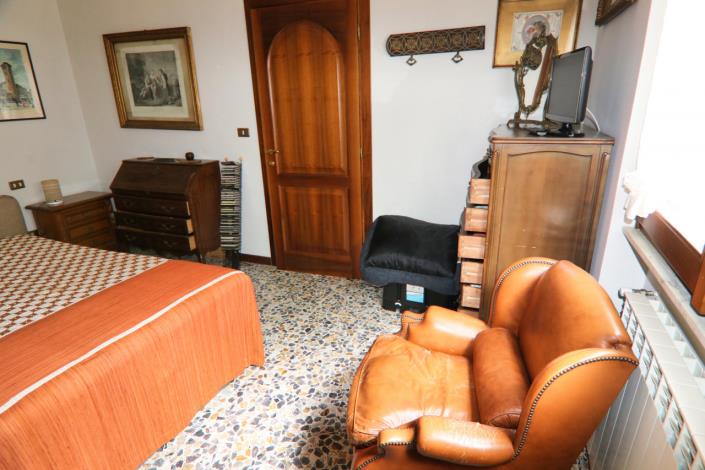 Image No.24-2 Bed Apartment for sale