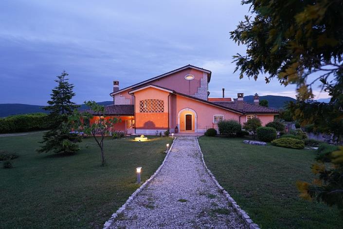 Image No.19-5 Bed Villa for sale